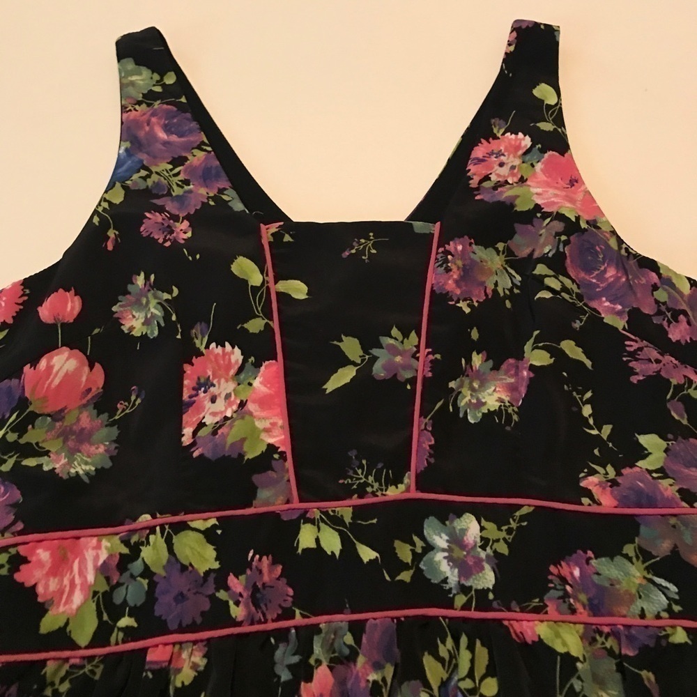 Floral, black, pink, purple dress size Large - Picture 7 of 8
